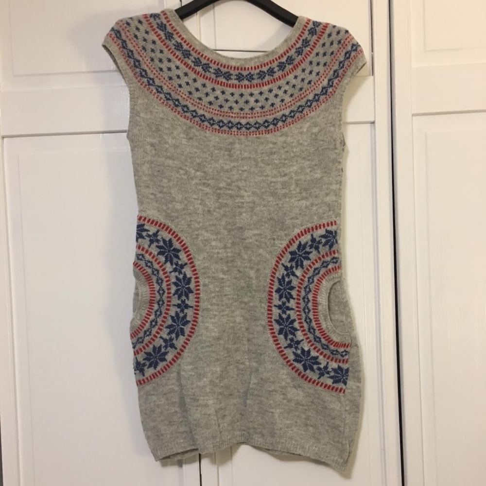 Urban Outfitters Tunic Sweater w/ Pockets!